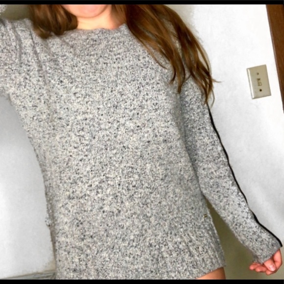Tommy Hilfiger Grey Long Sleeve Sweater Sz Medium - Picture 2 of 4